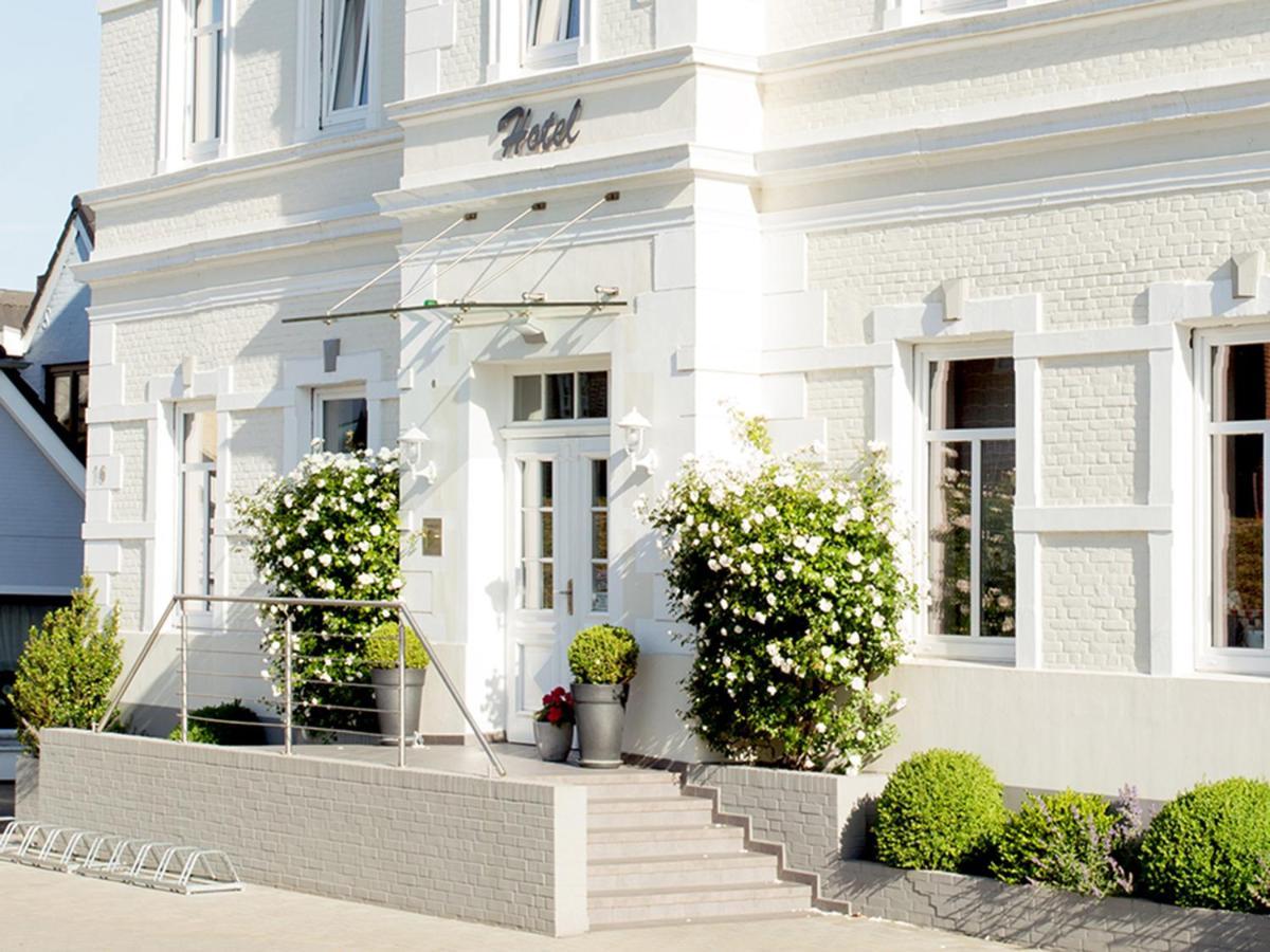 Hotel Kleiner Yachthafen ブルンスビュッテル エクステリア 写真